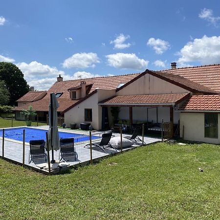 Maison Piscine Et Jacuzzi Saint-Germain-des-Fosses Екстер'єр фото