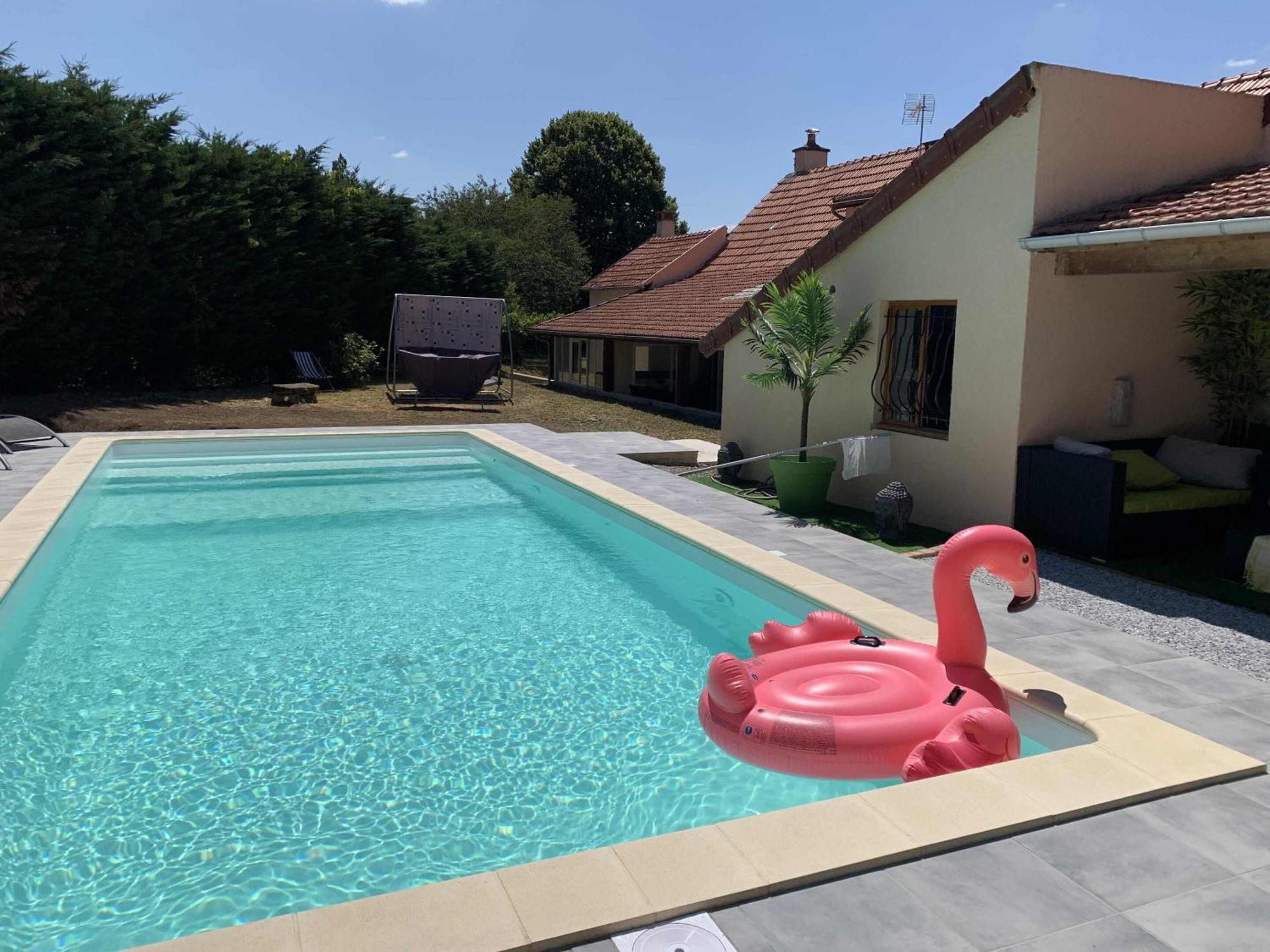 Maison Piscine Et Jacuzzi Saint-Germain-des-Fosses Екстер'єр фото